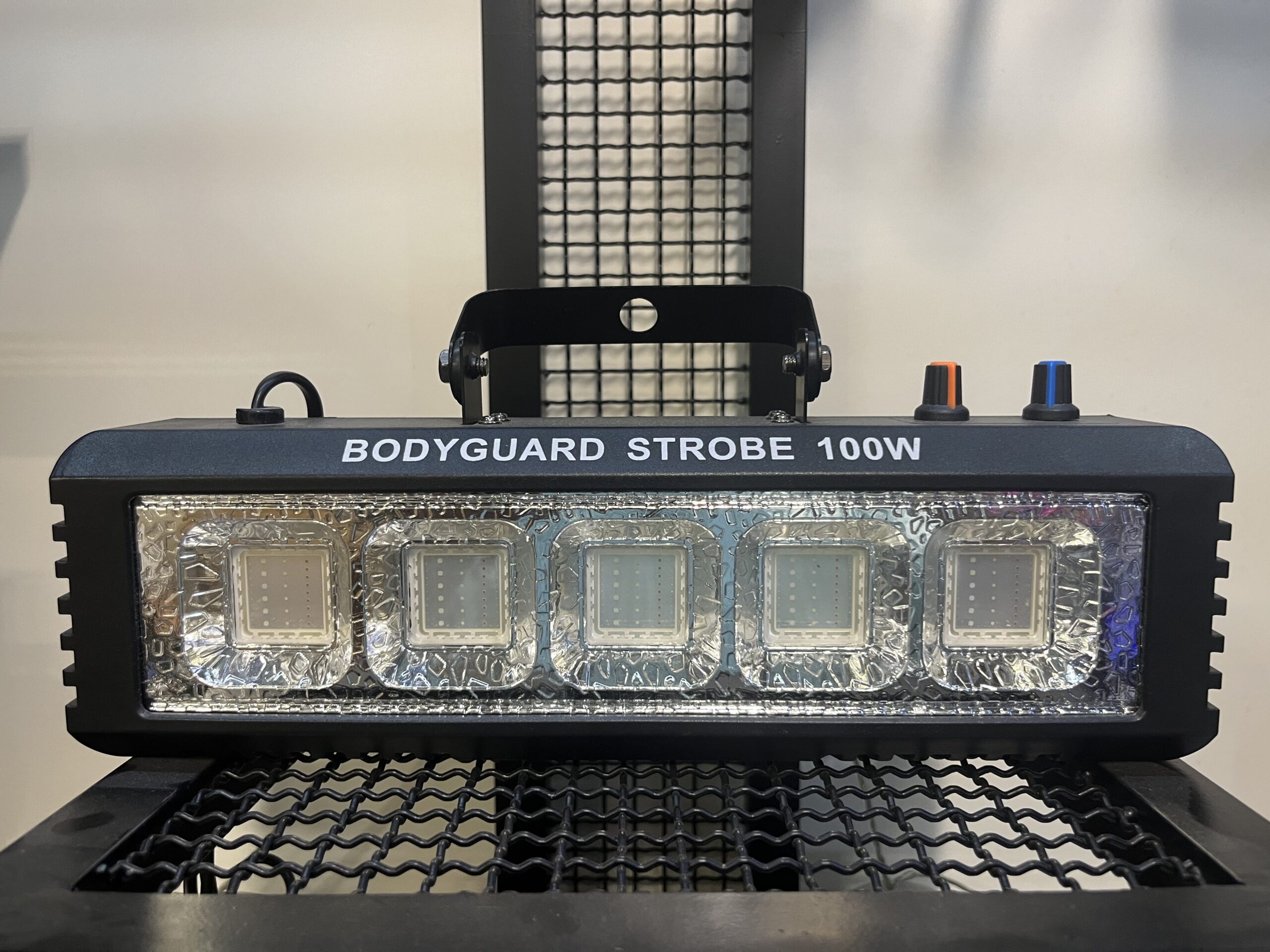 فلاشر رنگی 100 وات مناسب نورپردازی مراسم و جشن